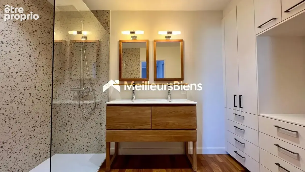 Rooftop - Résidence de standing - plein centere - 119 m² - La Roche-sur-Yon- Double balcon + garage + cave - photo 5