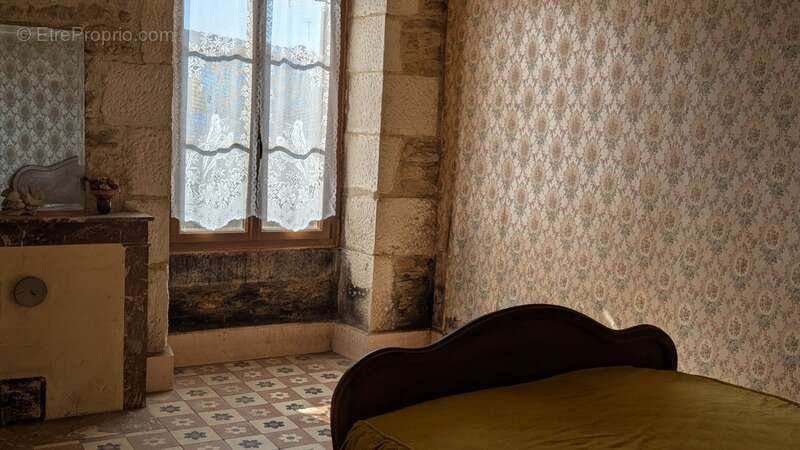 Maison à COUTARNOUX