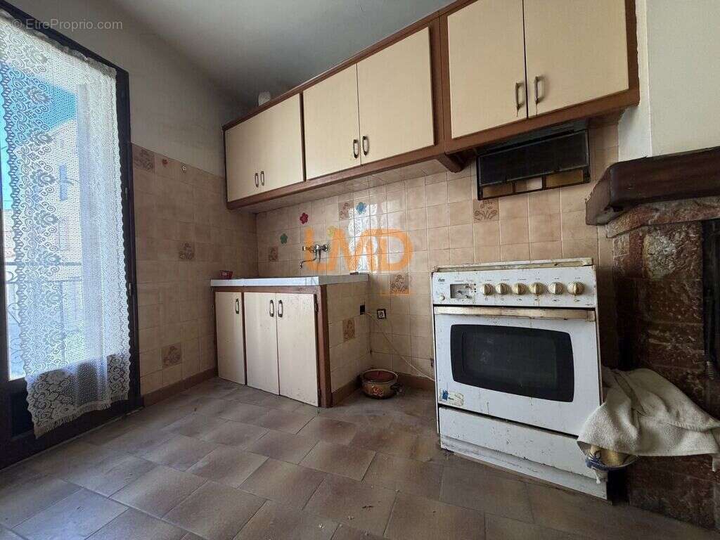 Immeuble 2 lots centre Thuir - photo 3