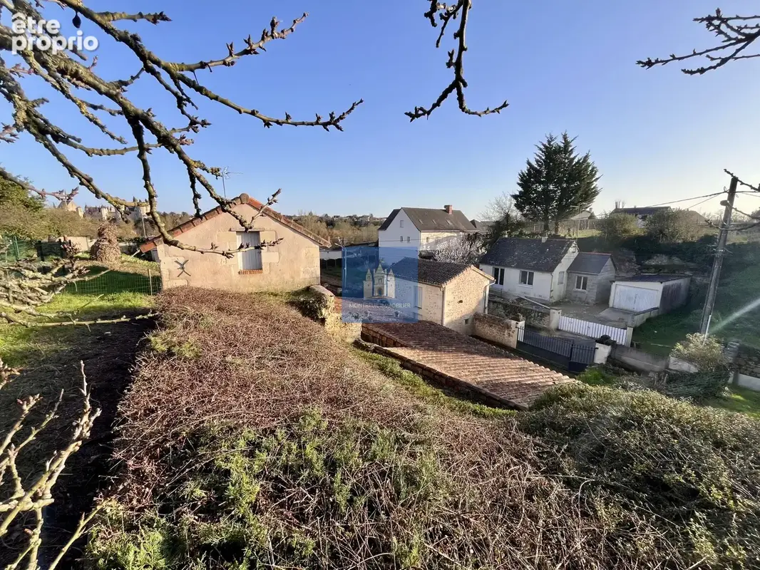 MONTREUIL-BELLAY (49) Maison de village avec vue sur Montreuil Bellay (1 à 2 CH) - photo 4