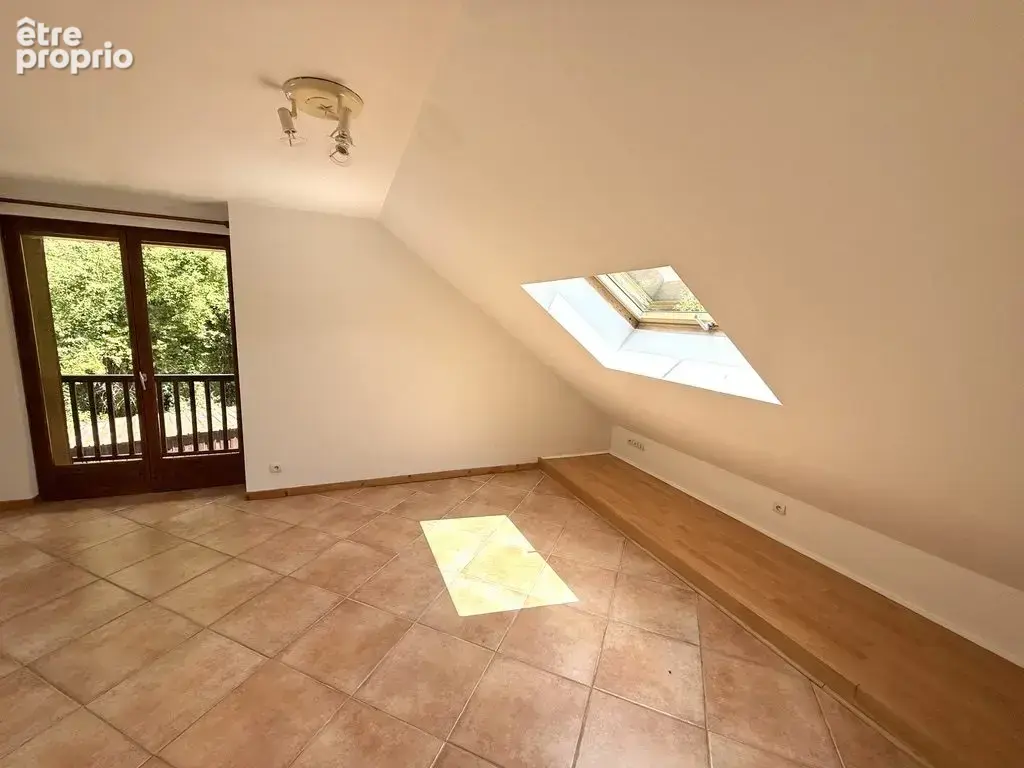 Appartement 104 m² à Chambery  - photo 4