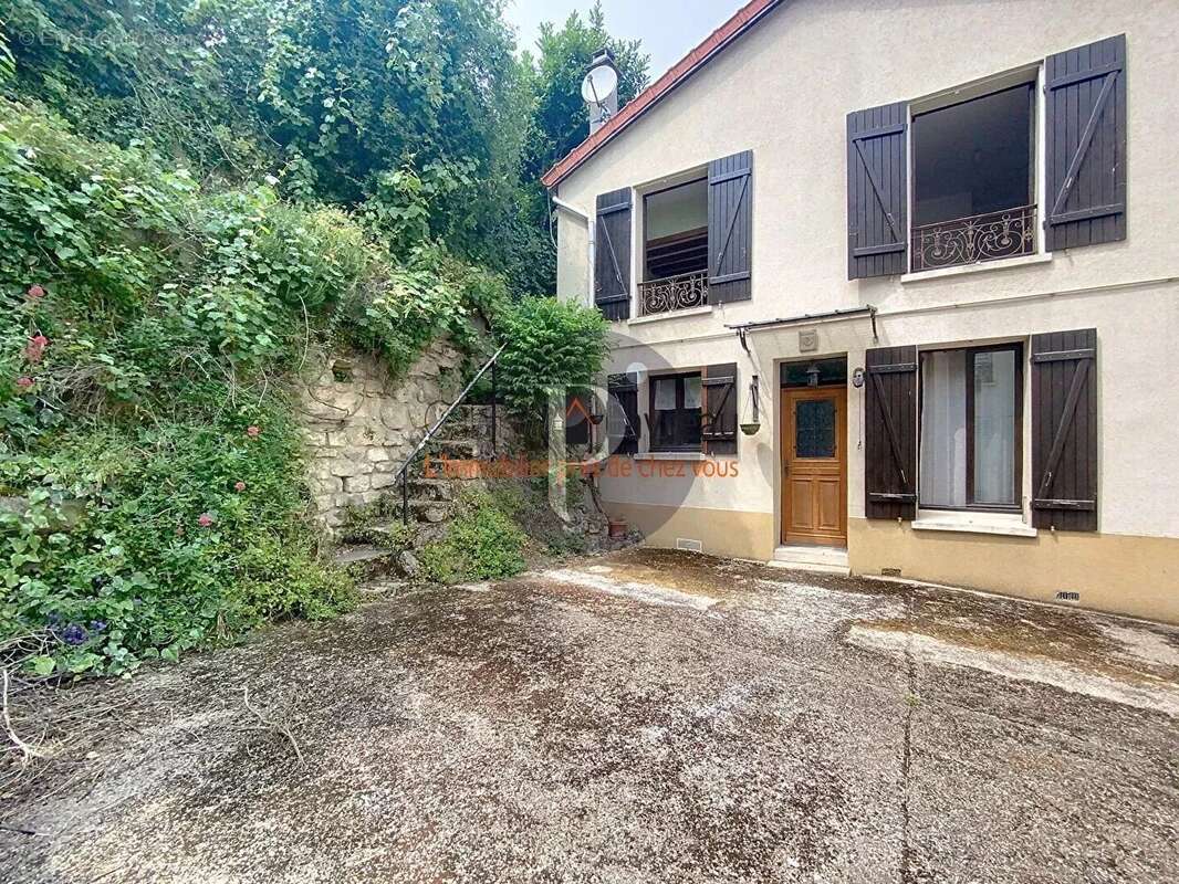 Maison à VILLEJUIF