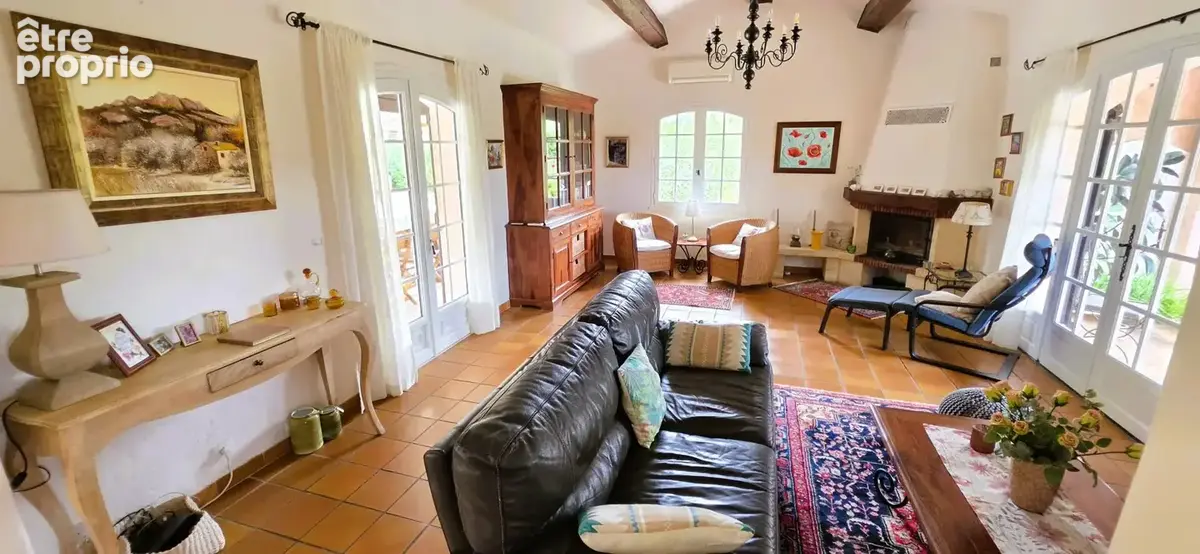 Vente villa avec piscine à Roquebrune-Sur-Argens. Var - photo 6