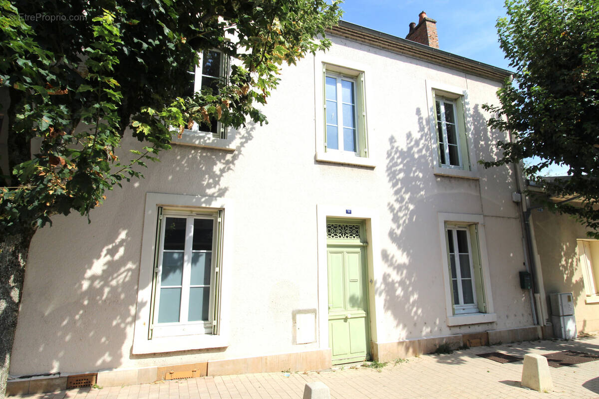 Maison à COSNE-COURS-SUR-LOIRE