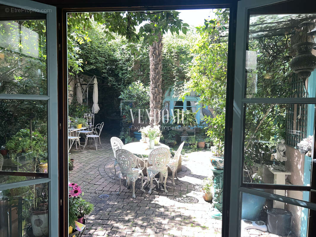 Maison à PARIS-18E