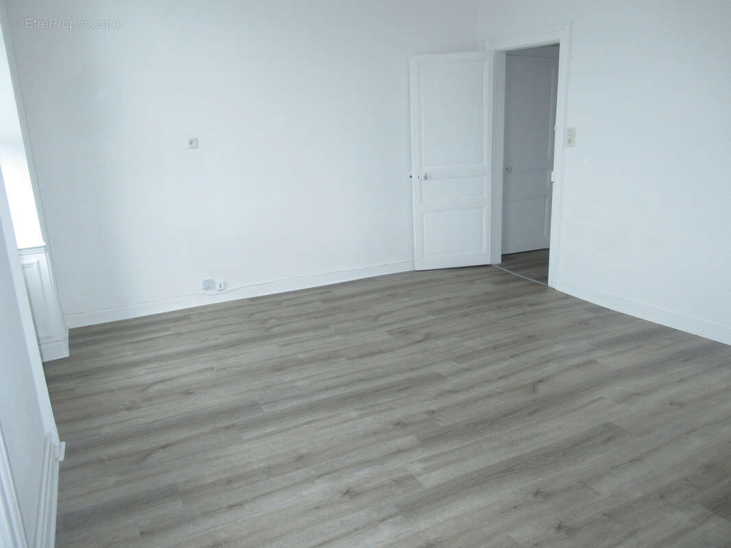 Appartement à LA FERTE-MACE