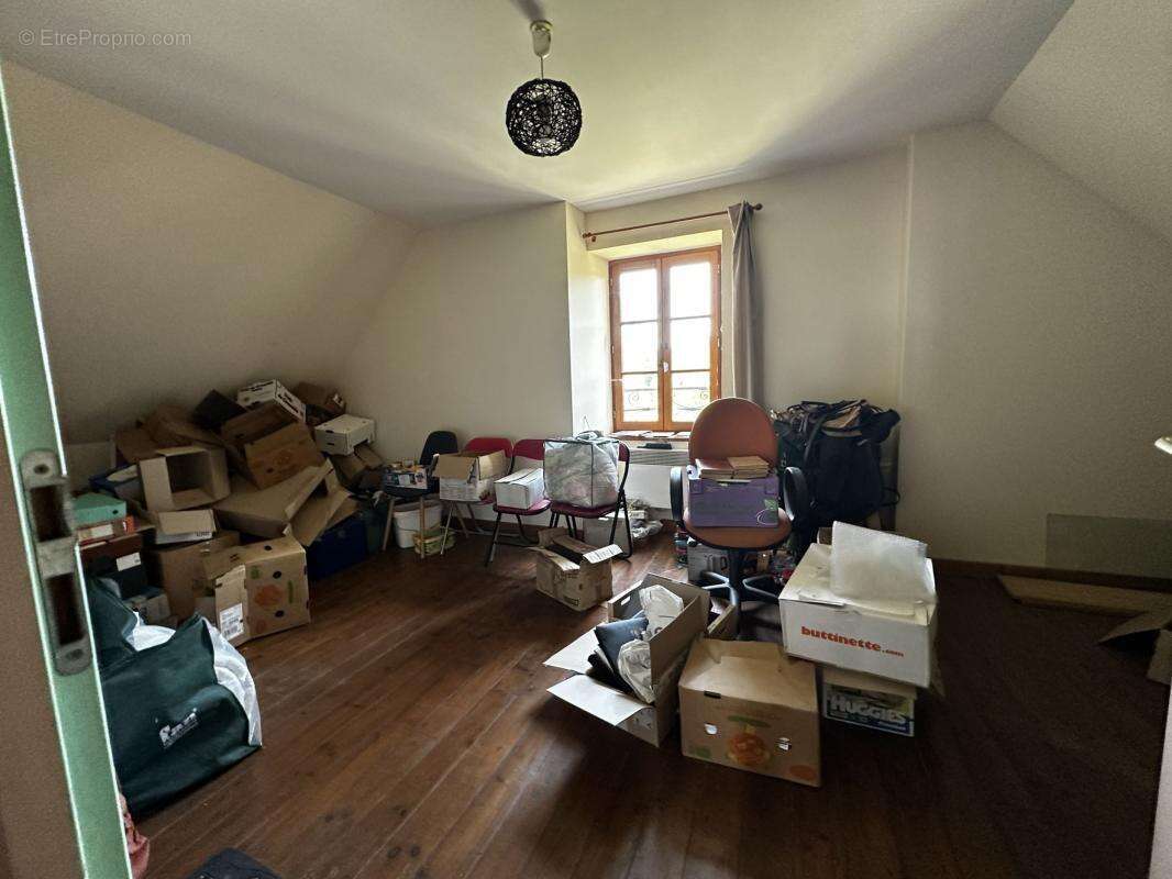 Maison à VICQ-SUR-BREUILH