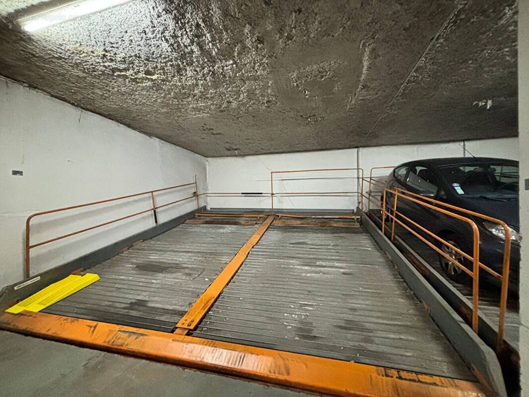 Parking à MONTROUGE