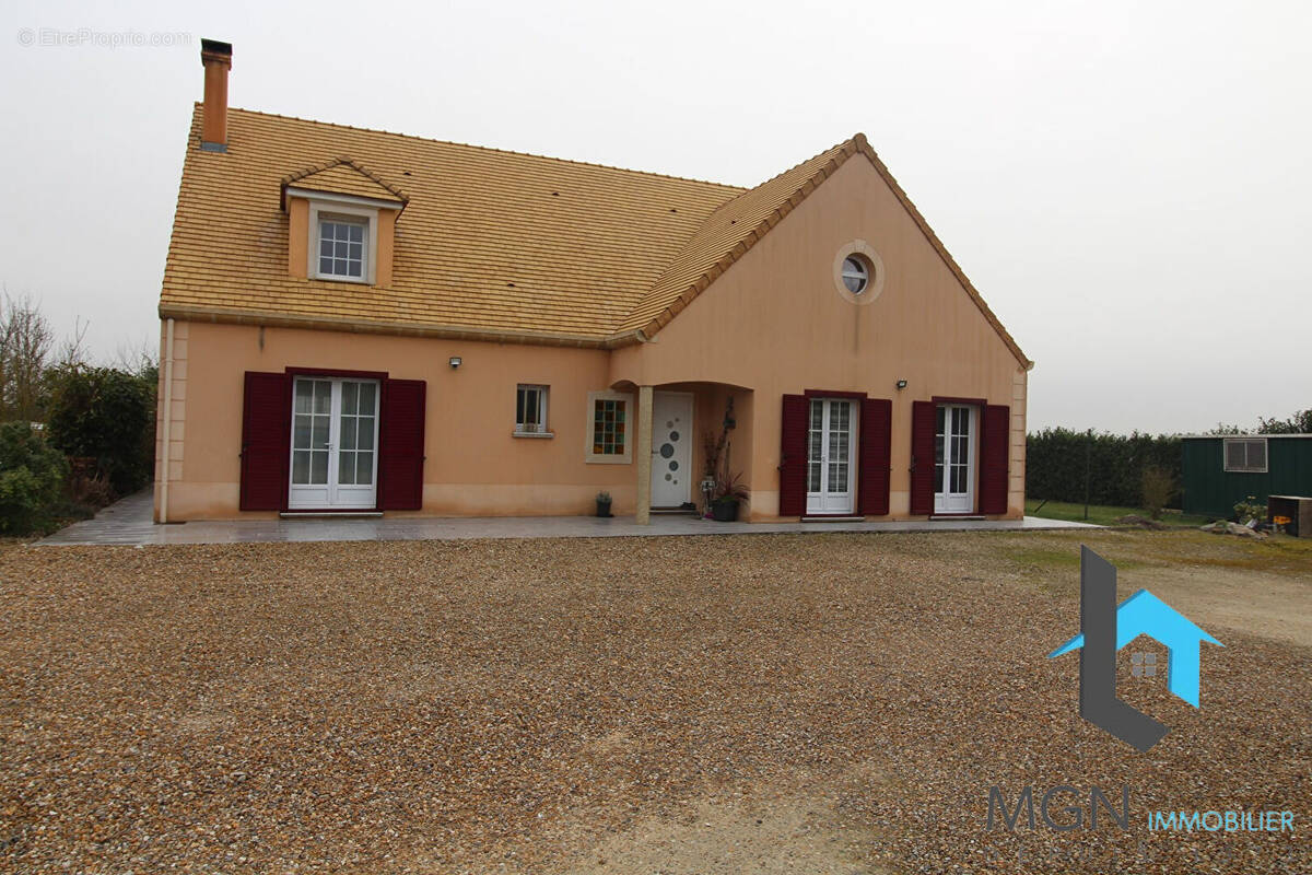 Maison à BOINVILLE-LE-GAILLARD