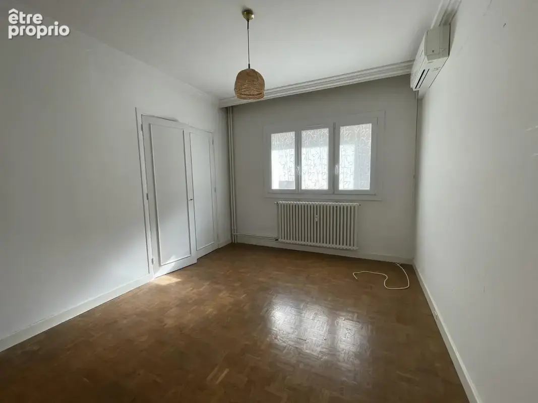 Appartement 92 m² à Valence  - photo 9