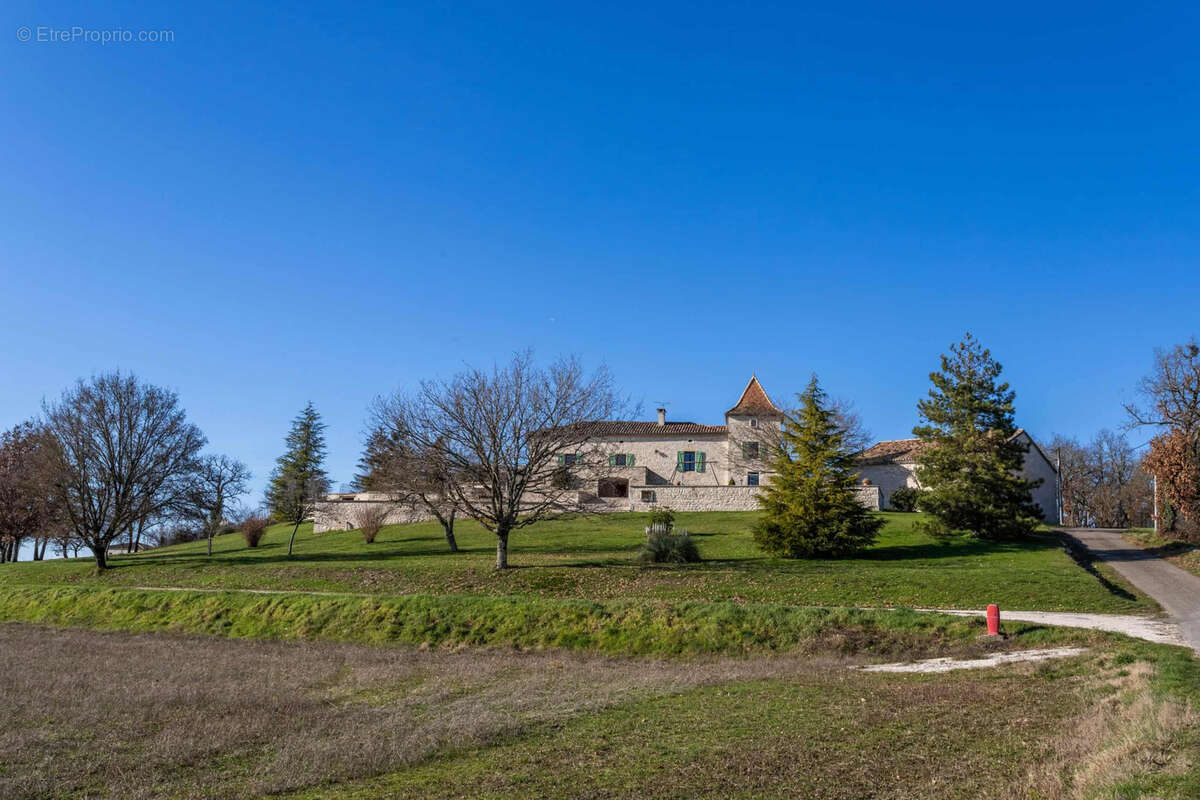Country house with gite and pool - photo 13