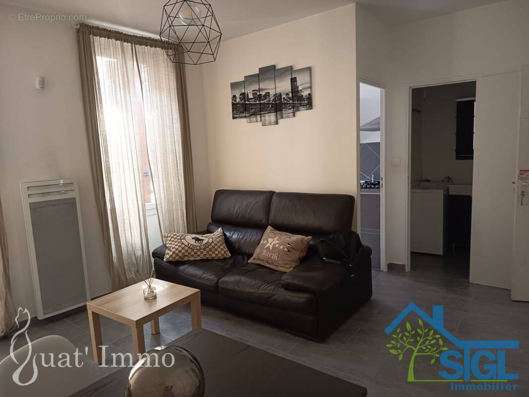Appartement à MARSEILLE-5E
