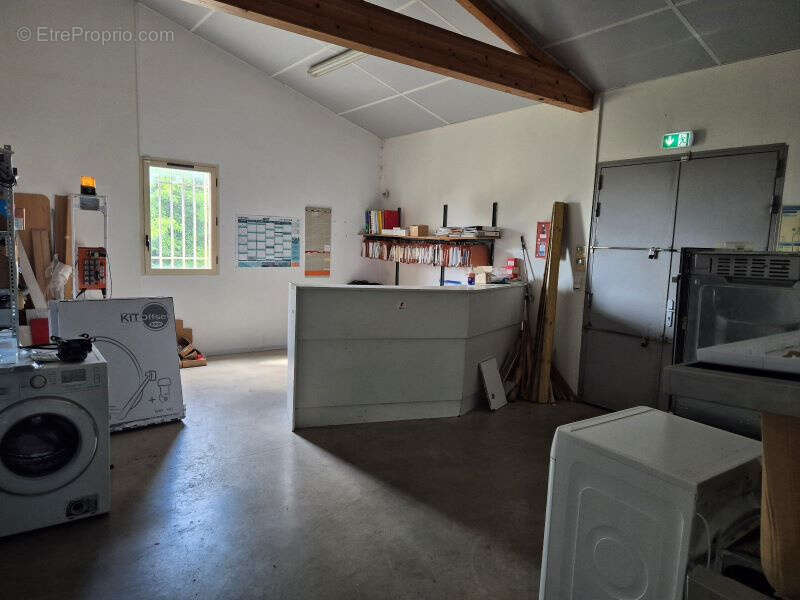 Parking à SAUVETERRE-DE-GUYENNE