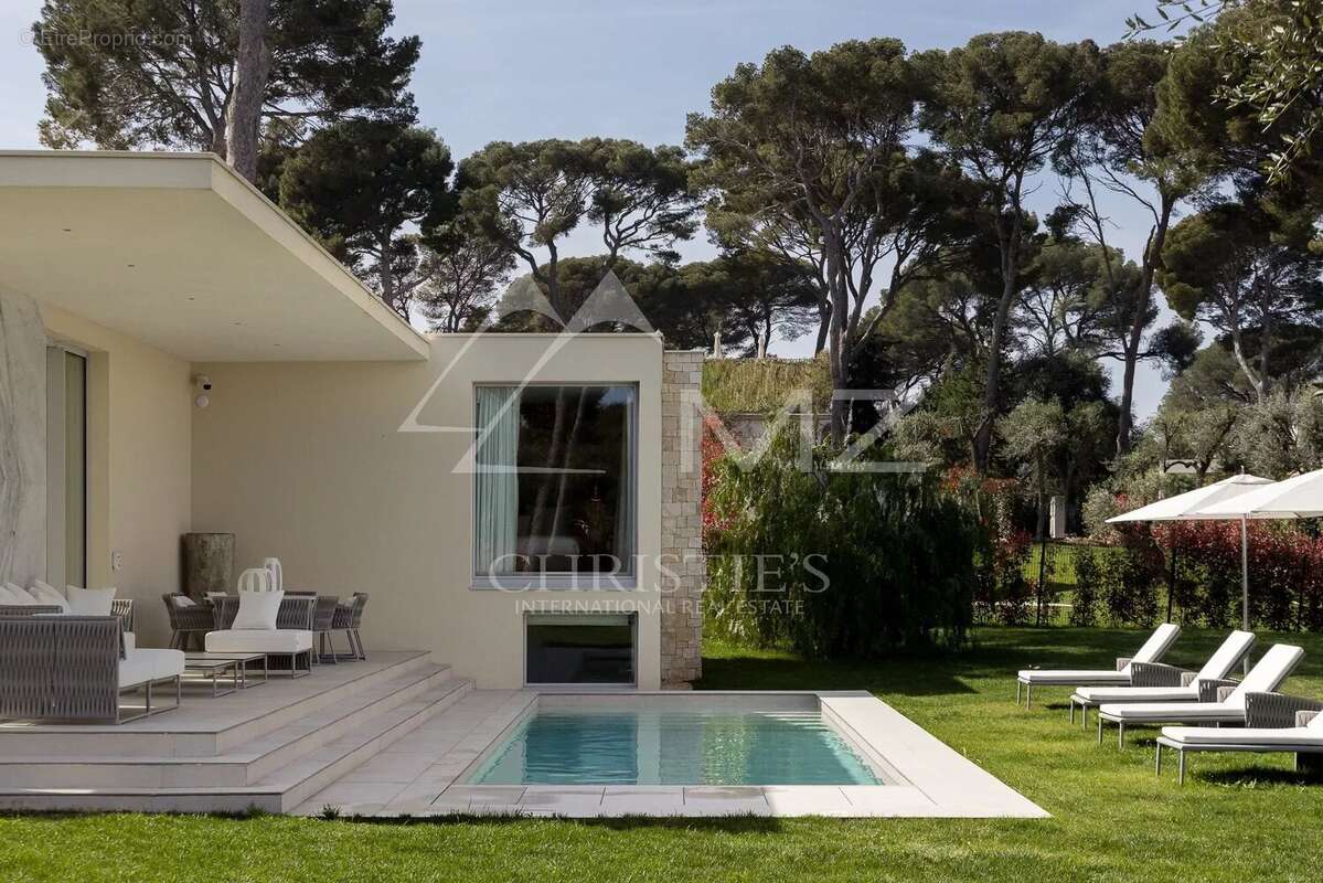 Villa Neuve de Luxe avec Vue Panoramique sur la Mer - photo 4