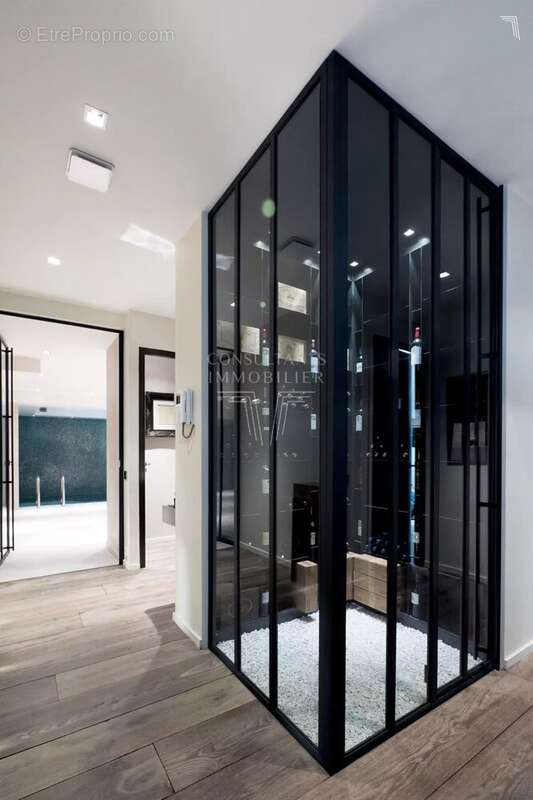 Maison à PARIS-16E
