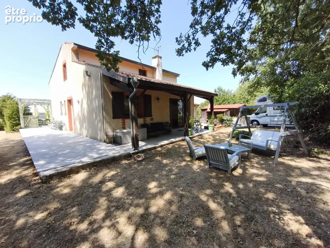 Maison T5 de 152 m2 avec piscine et vue dégagée - photo 5