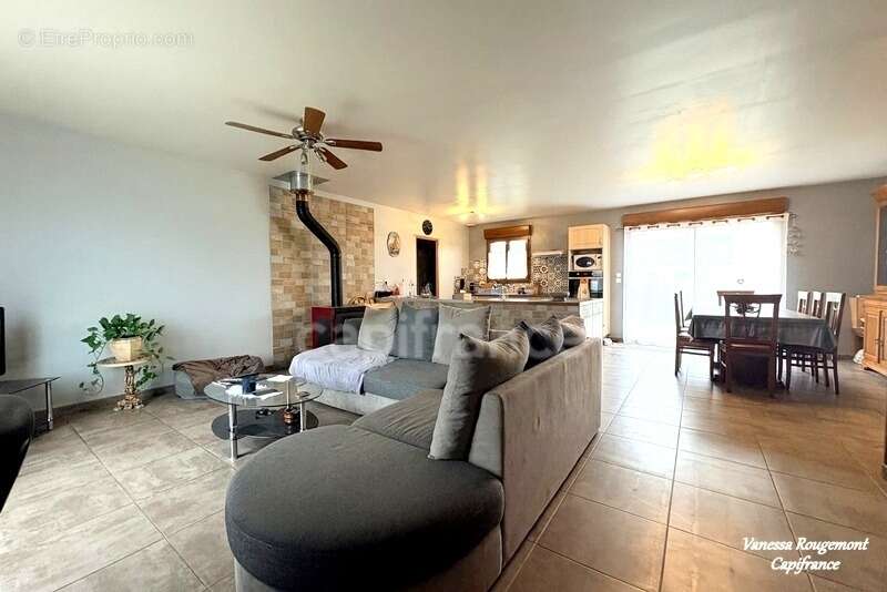 Maison à SAINT-MAURICE-LE-VIEIL