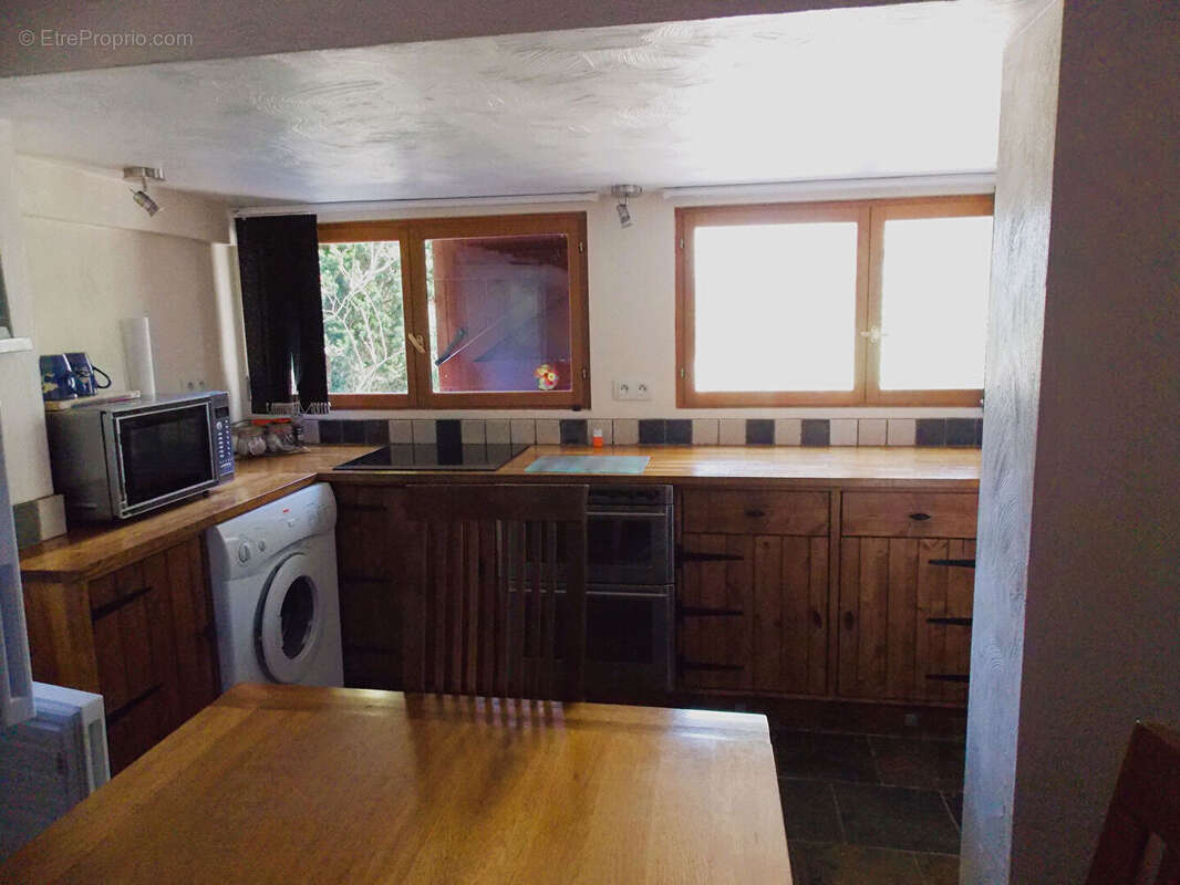 Rare opportunité d'acheter une maison individuelle avec 1 hectare de terrain attenant et un étang - photo 6