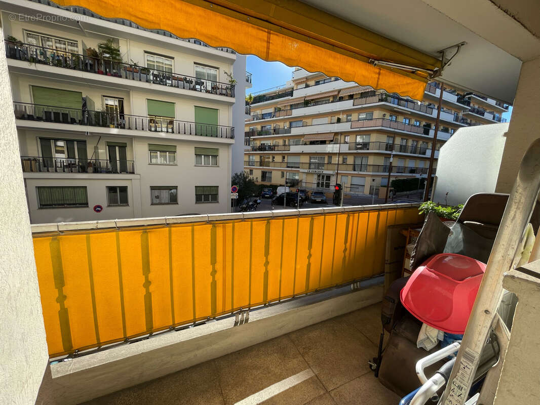 Appartement à LE CANNET