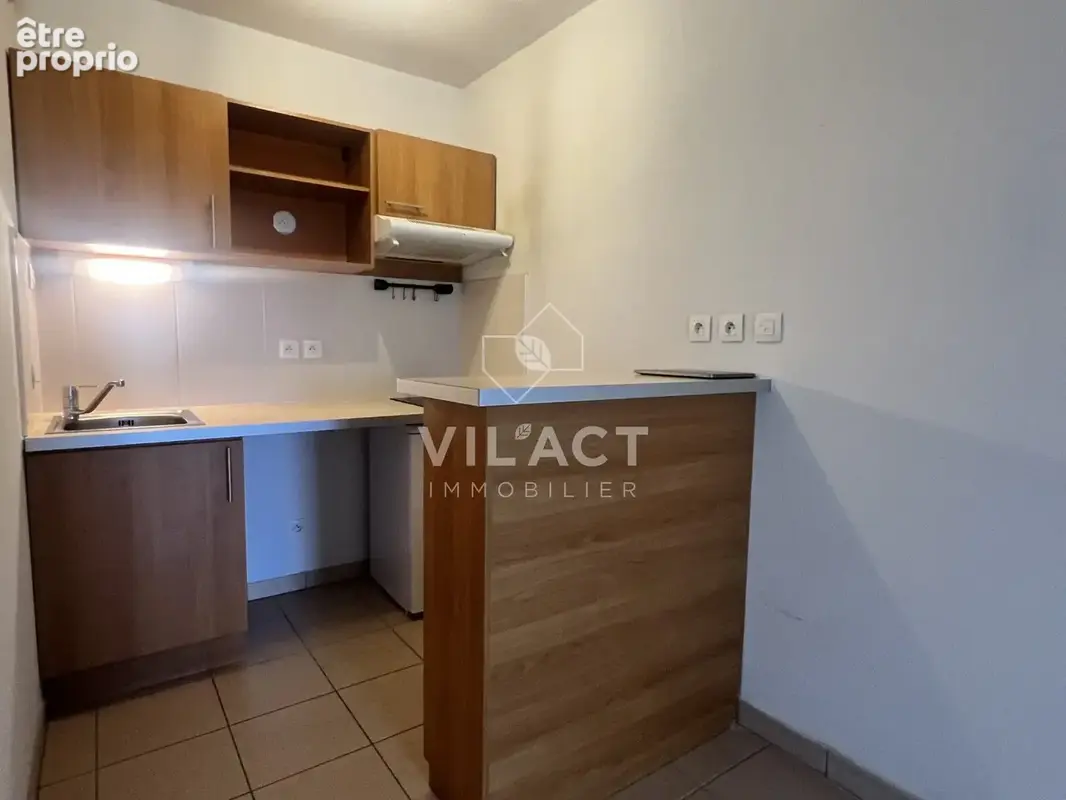 Appartement 34 m² à Saint-Quentin-De-Baron  - photo 5