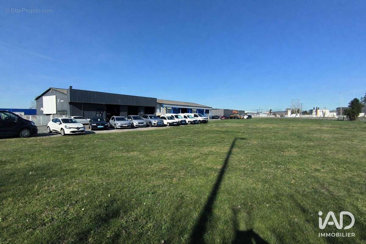 Photo 3 - Commerce à MOURENX