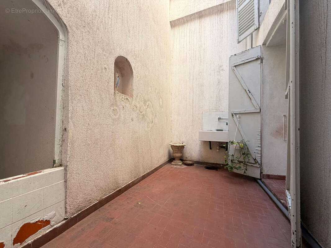 Appartement à MARSEILLE-5E