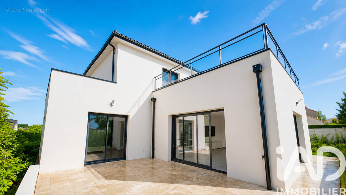 Photo 1 - Maison à MIGNE-AUXANCES