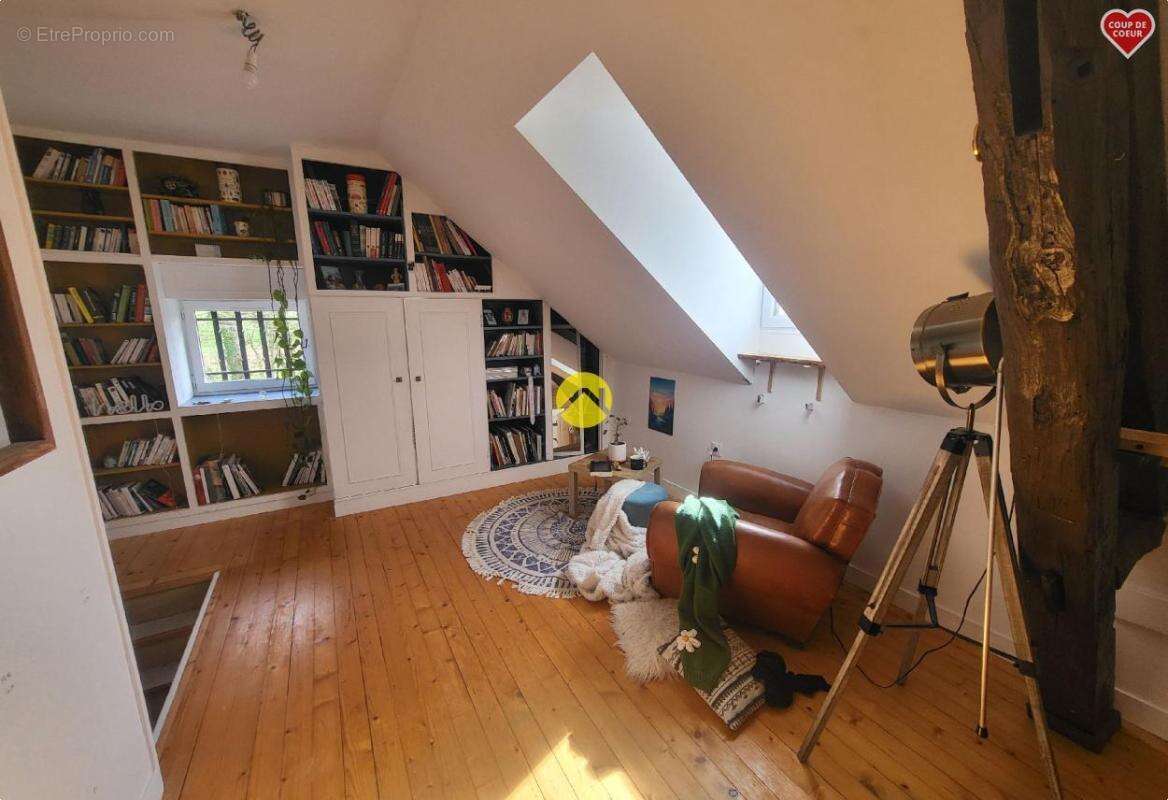 Maison à VAILLY-SUR-SAULDRE