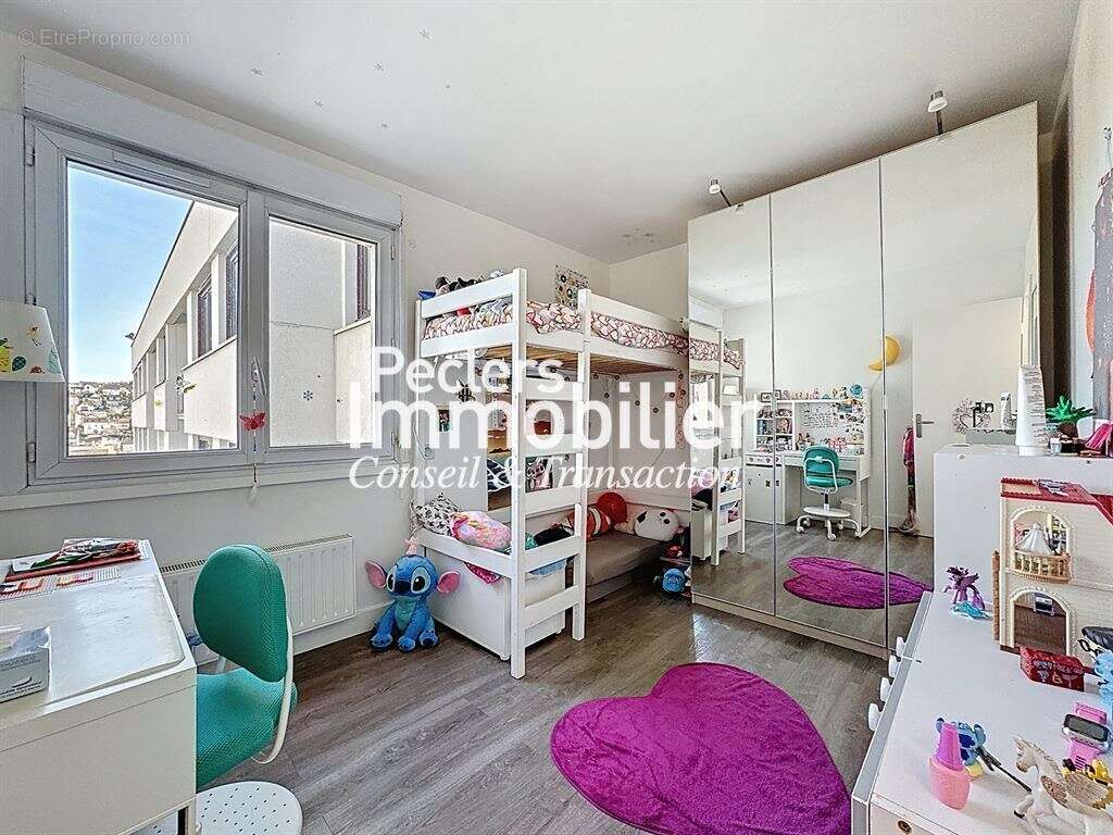 Appartement à RUEIL-MALMAISON