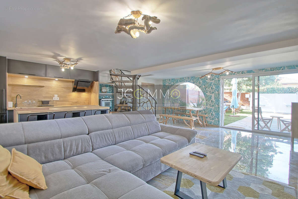 Villa T4 rénovée avec Jardin privatif - photo 4