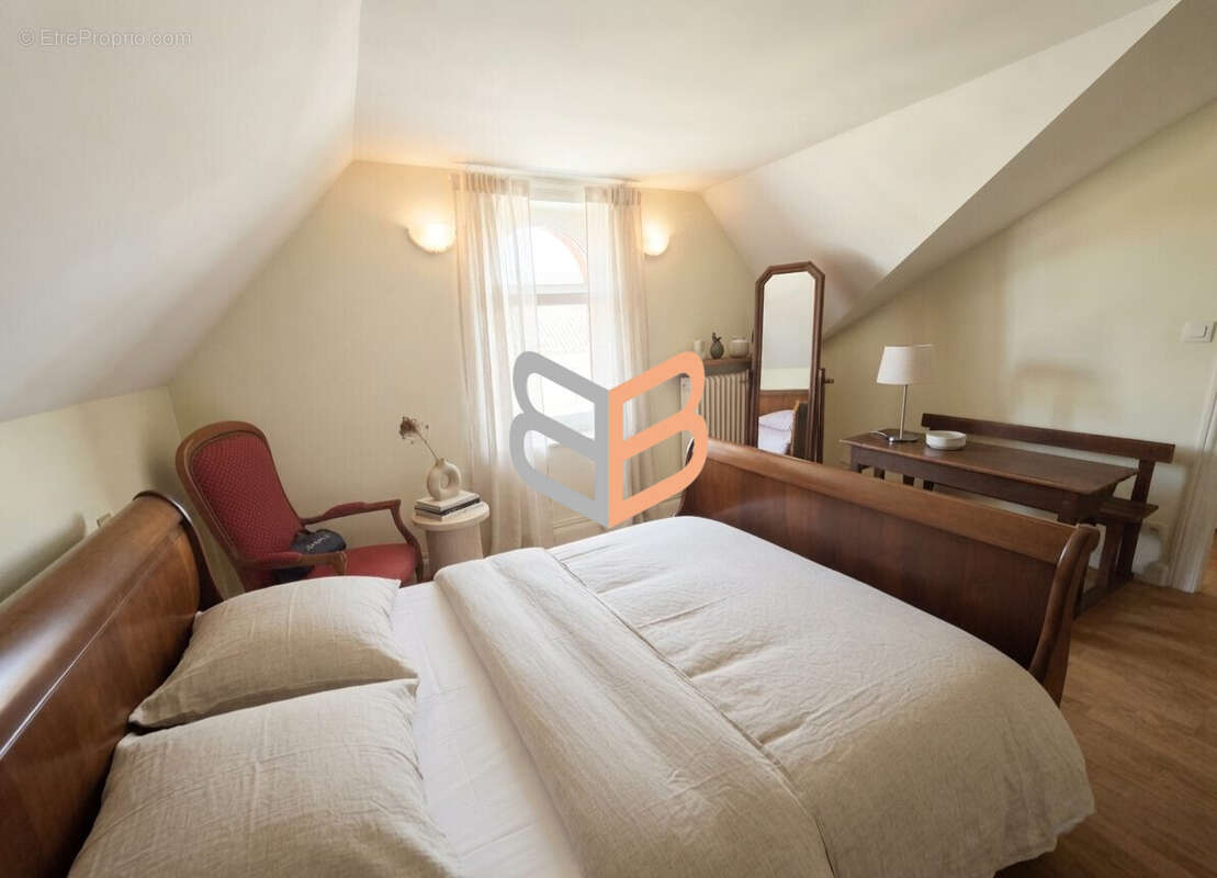 Maison 125 m² à Mont-Saint-Martin  - photo 9