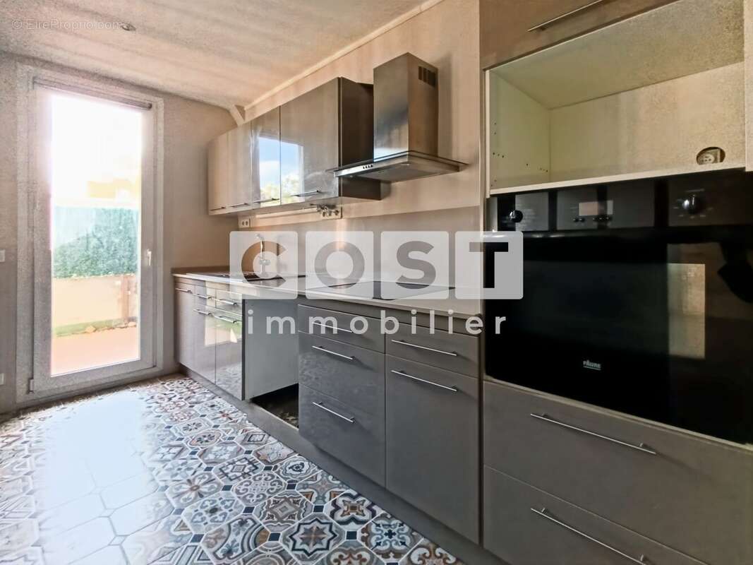 Appartement à COLOMBES