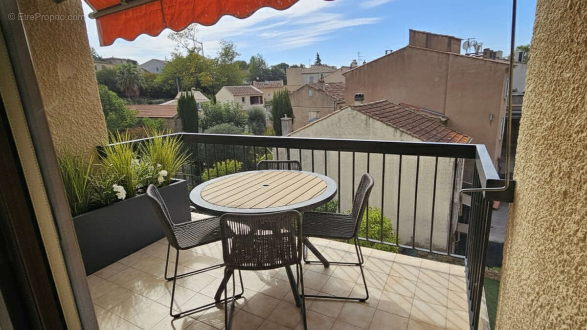 Appartement à SAINT-CYR-SUR-MER