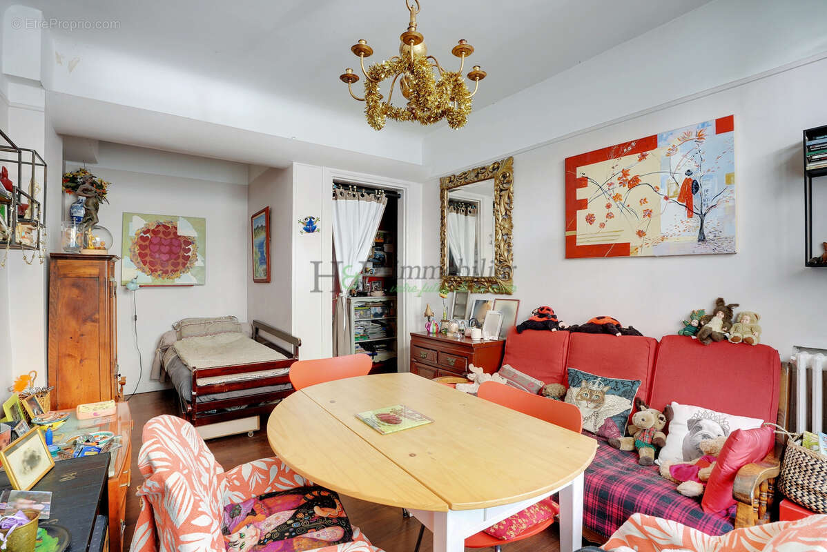 Commerce à PARIS-16E