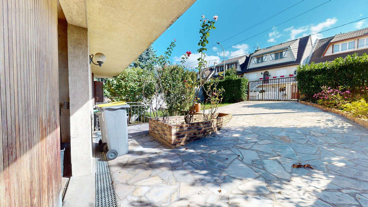 Maison à ROSNY-SOUS-BOIS