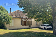 Maison à CADOURS
