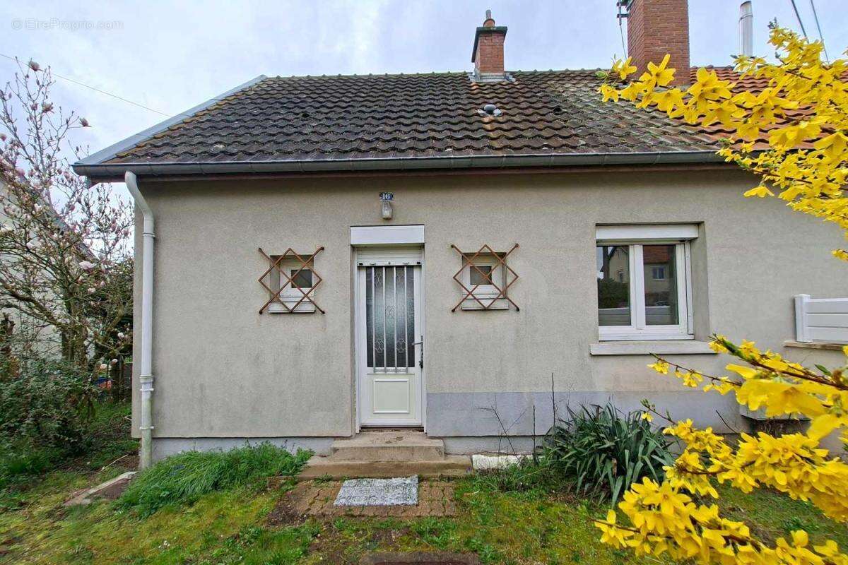 Maison à LE CREUSOT