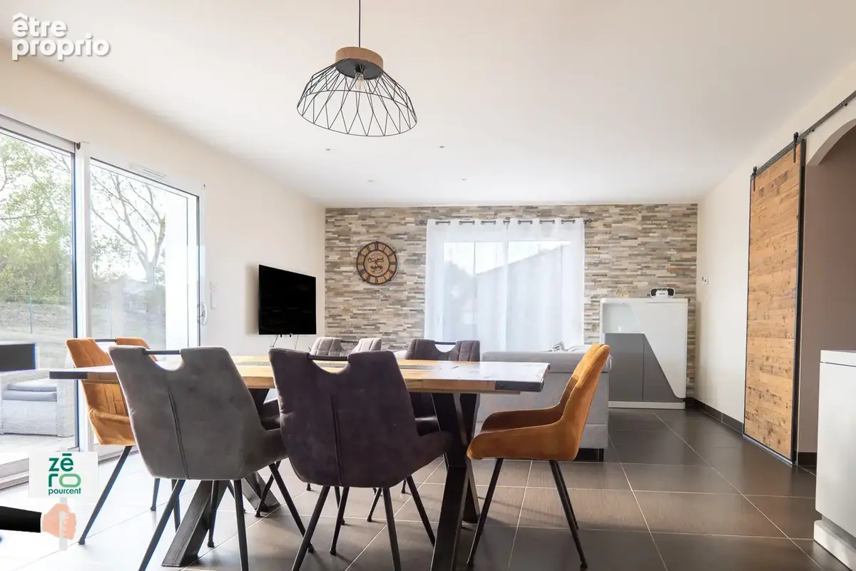A Bessay, Construction 2017, 3 chambres, garage et jardin arboré de 1 000 m2 - photo 8