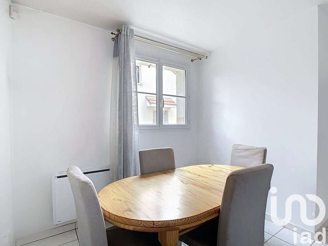 Photo 2 - Maison à LIEUSAINT