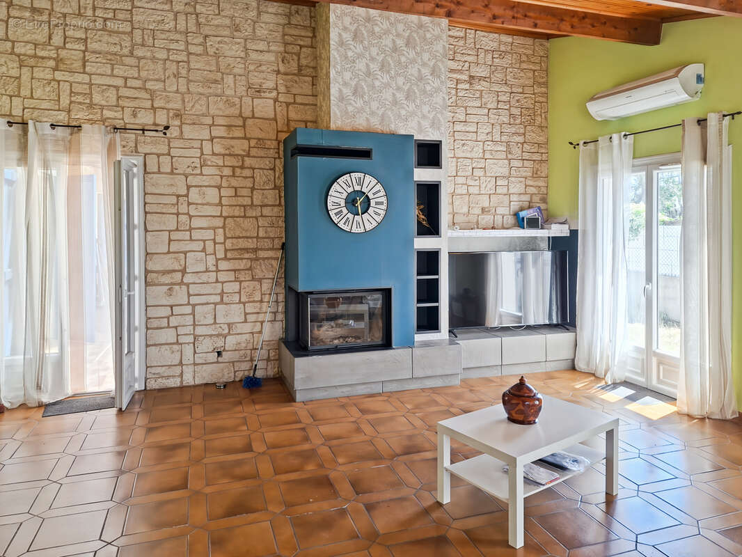 Maison à OLONZAC
