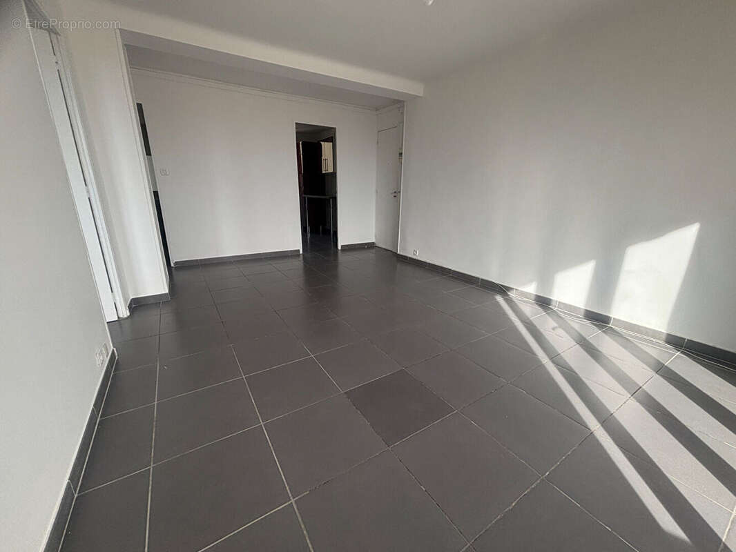 Appartement à MARSEILLE-14E