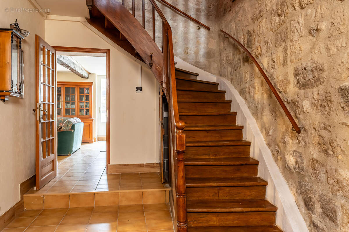 Maison à CASTELSAGRAT