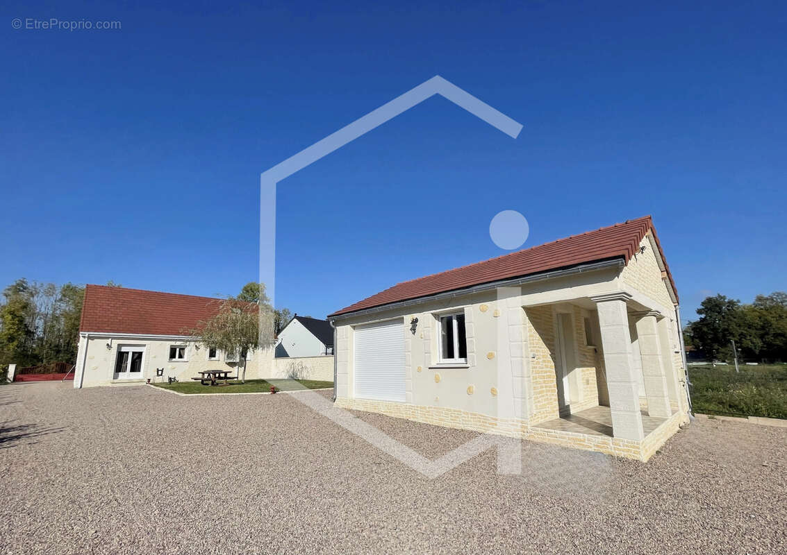 Maison à COSNE-COURS-SUR-LOIRE