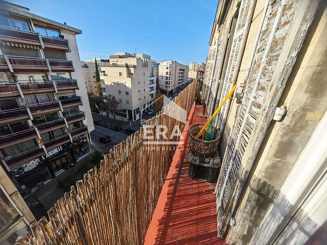 Appartement à MARSEILLE-6E