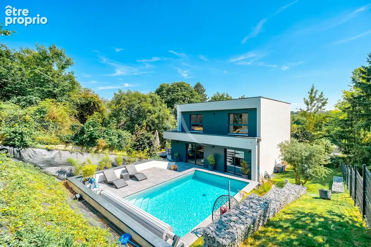 Villa d'architecte contemporaine avec piscine - les Coteaux de Chessy  - 7 pièces - 175 m2 - photo 16