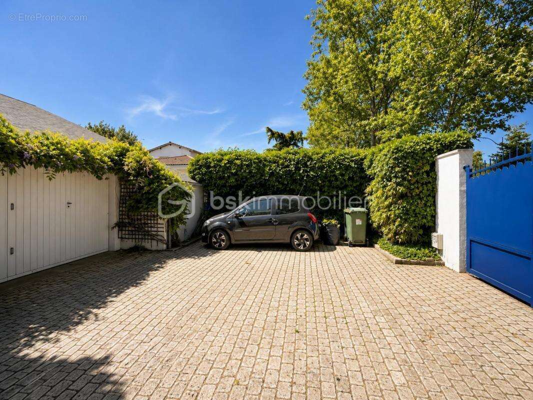 Maison - villa - architecte - 275 m2 - 5 chambres - piscine - vue lac - photo 18