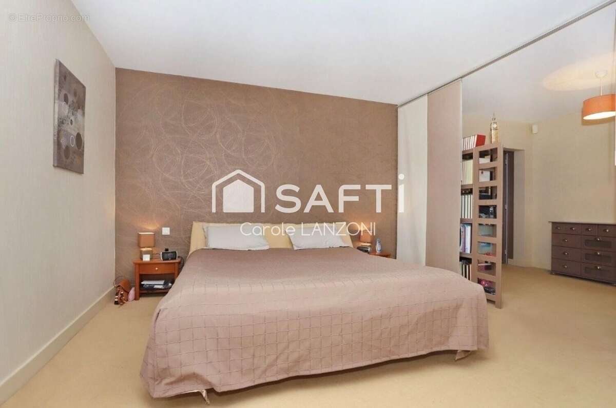 Maison 290 m² à Argentre-Du-Plessis  - photo 5