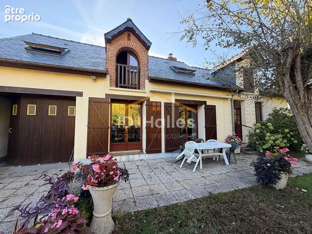 Maison à RANNEE