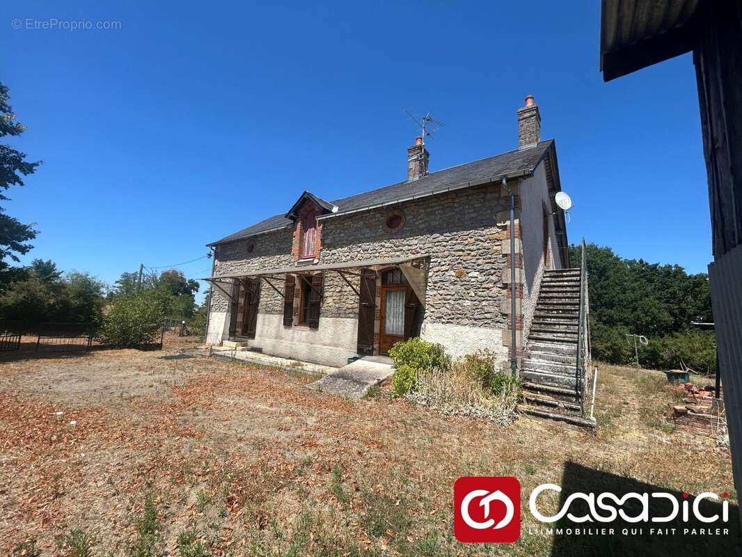Maison 97 m² à Cercy-La-Tour  - photo 2