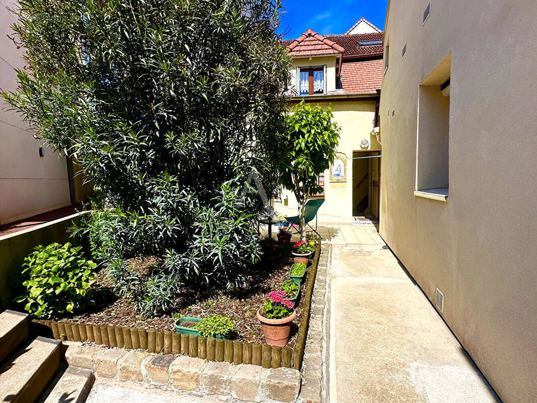 Maison de ville CHILLY-MAZARIN 4 pièces 81,76m² - photo 1